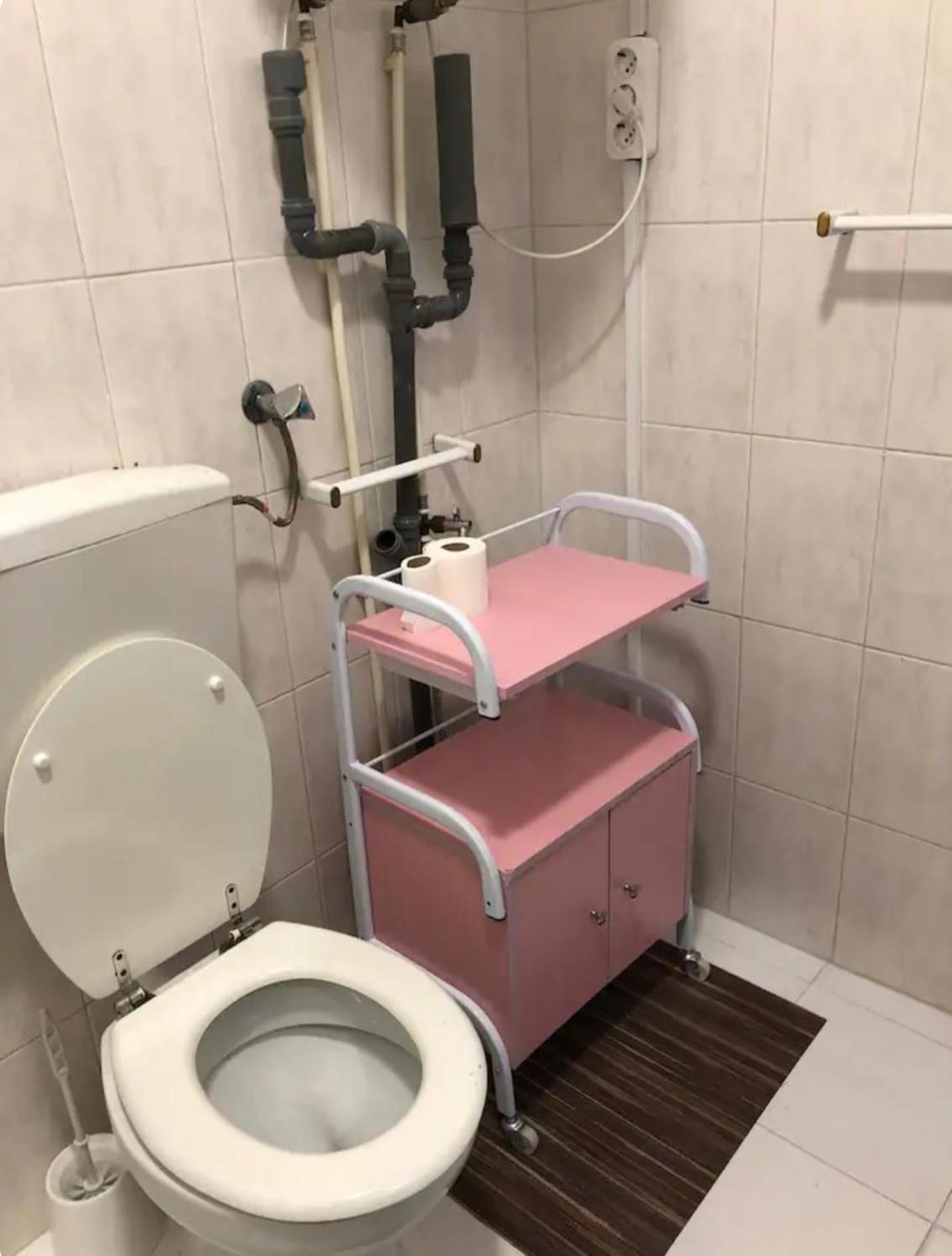 Quarto Calmo E Acolhedor Lägenhet Almada Exteriör bild